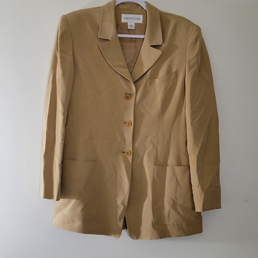 Suit